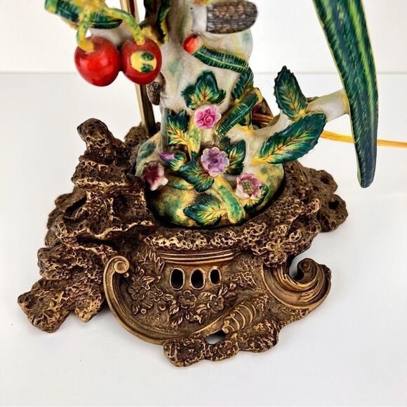 United Wilson Parrot Hand Painted Porcelain Table Lamp on Bronze Bases 1897 - Picture 7 of 16